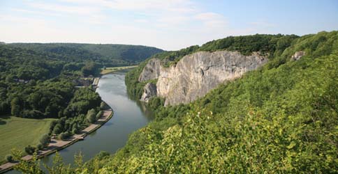 38.relief-haute-B-portes-ardenne-vallee-meuse
