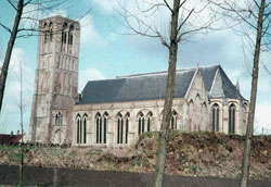 moyen-age-architecture-gothique-maritime-ND-Damme